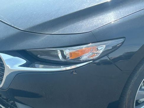 Used 2023 MAZDA MAZDA3 s image 11