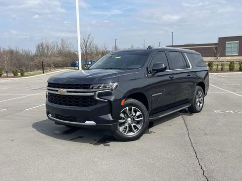 Used 2024 Chevrolet Suburban LS w/ Driver Alert Package image 1
