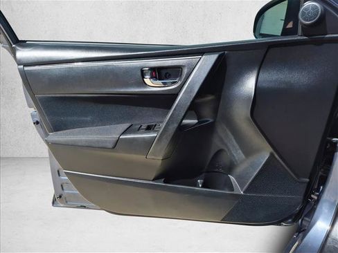 Certified 2018 Toyota Corolla LE FWD image 13