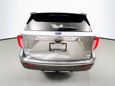 Used 2020 Ford Explorer XLT w/ Equipment Group 202A RWD image 6