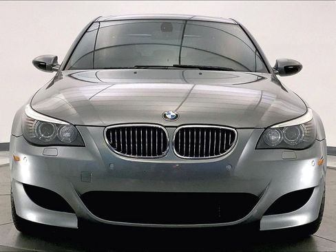 Used 2008 BMW M5 Base image 2