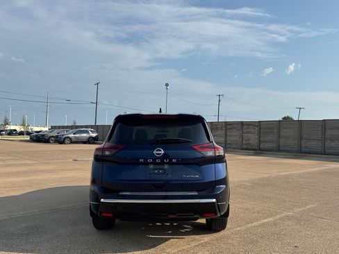 Used 2024 Nissan Rogue Platinum FWD image 20