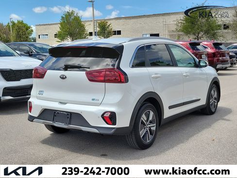 Used 2021 Kia Niro EX Premium FWD image 6