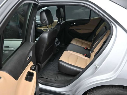 Used 2022 Chevrolet Equinox Premier AWD/4WD image 15