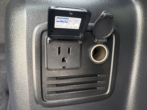 Used 2024 Toyota 4Runner SR5 Premium image 13