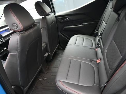 New 2027 Chevrolet Bolt RS w/ Technology Package FWD image 9