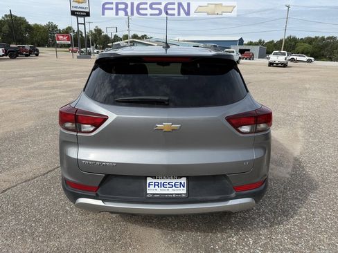 Used 2023 Chevrolet TrailBlazer LT image 3