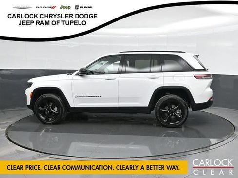 New 2025 Jeep Grand Cherokee Altitude image 7