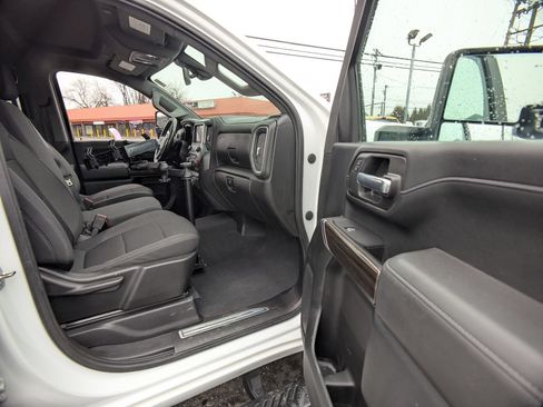 Used 2021 Chevrolet Silverado 2500 LT w/ Convenience Package AWD/4WD image 11