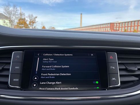 Used 2022 Buick Enclave Essence w/ Experience Buick Package image 30