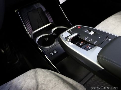 Used 2025 BMW X1 xDrive28i w/ Premium Package image 24