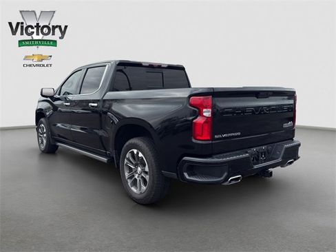 Used 2021 Chevrolet Silverado 1500 High Country w/ Technology Package image 4