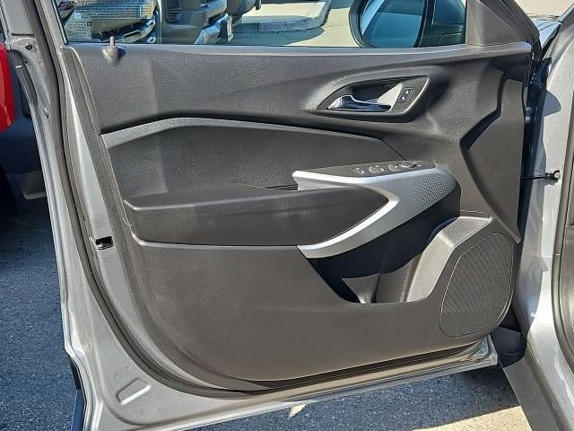 New 2026 Chevrolet Trax LS w/ LS Convenience Package FWD image 21