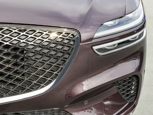 Used 2023 Genesis GV70 2.5T w/ Advanced Package image 10