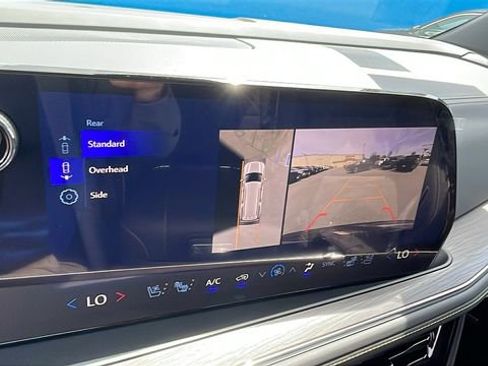 New 2026 Chevrolet Suburban Premier image 20