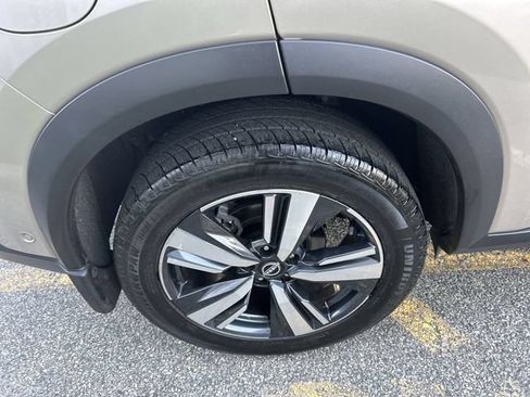 Certified 2022 Nissan Rogue Platinum w/ Head-Up Display Package AWD/4WD image 12