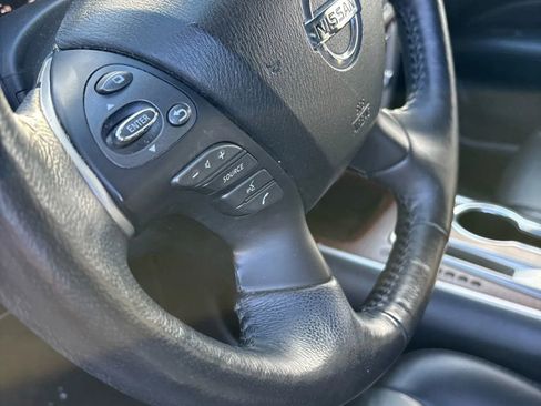 Used 2020 Nissan Pathfinder Platinum image 23