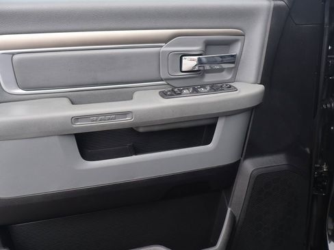 Used 2017 RAM 2500 Big Horn image 21