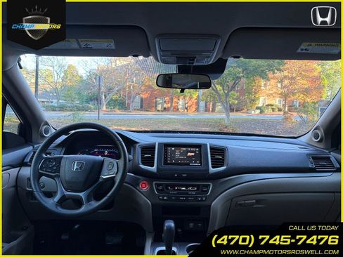 Used 2019 Honda Pilot LX image 29