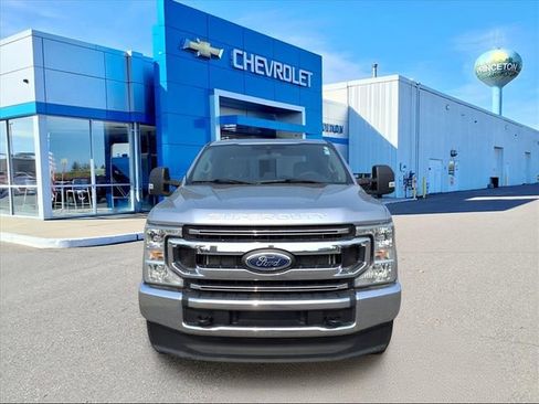 Used 2022 Ford F350 XLT image 9