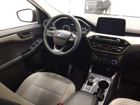 Used 2022 Ford Escape SE image 15