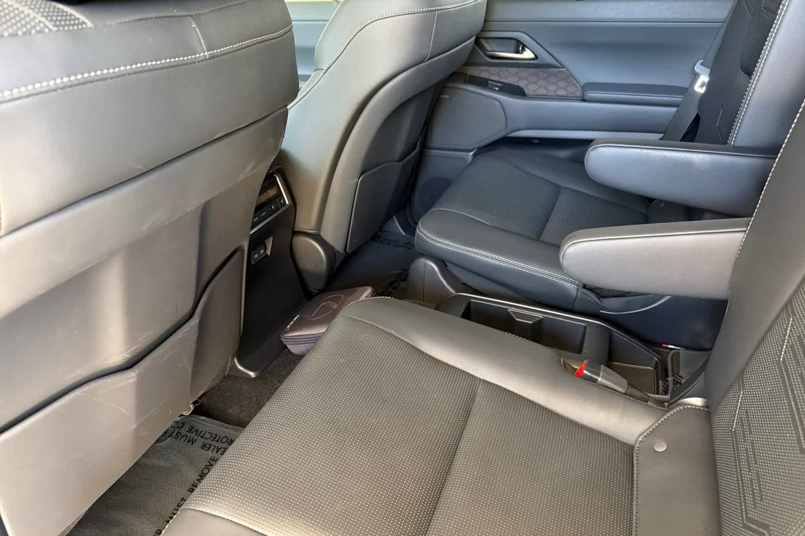 Certified 2024 Lexus GX 550 w/ Accessory Package (Z1) AWD/4WD image 4