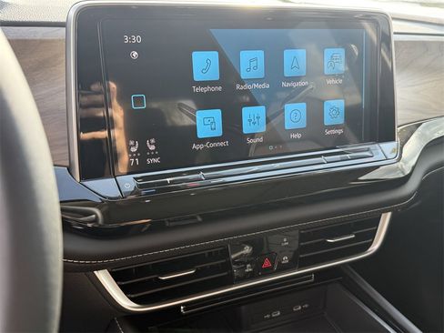 New 2026 Volkswagen Atlas SE image 17