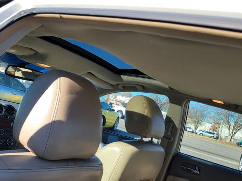 Used 2010 Nissan Altima 2.5 SL w/ SL Pkg image 8