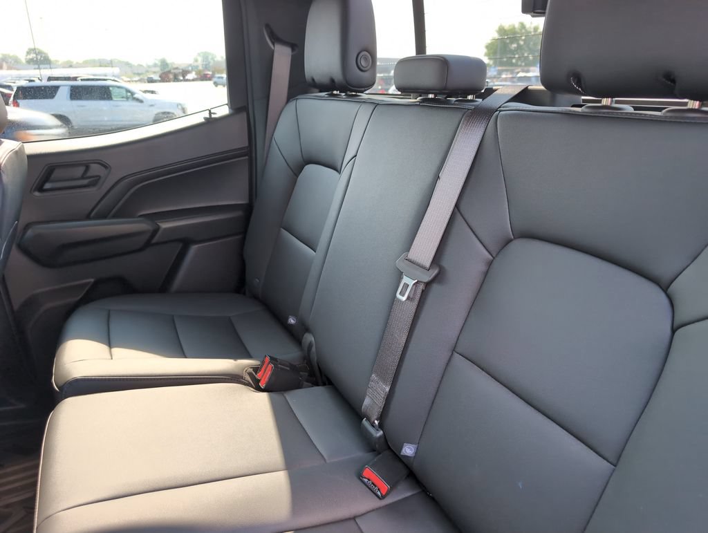 Used 2026 Chevrolet Colorado Trail Boss AWD/4WD image 11