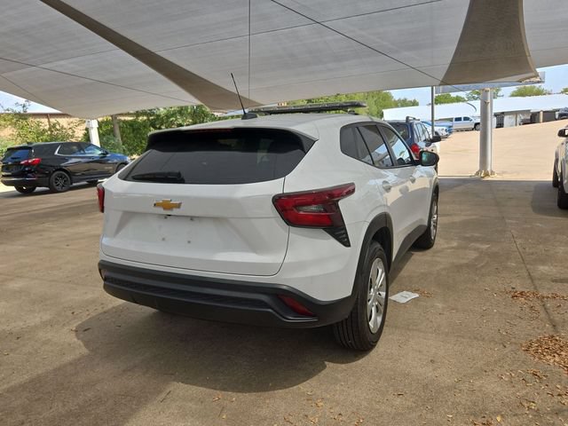 Used 2024 Chevrolet Trax LS FWD image 3