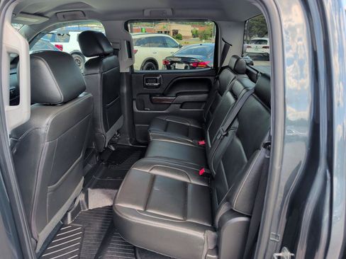 Used 2018 GMC Sierra 1500 SLT w/ SLT Premium Package AWD/4WD image 9