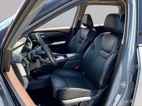 Used 2023 Nissan Rogue Platinum w/ Platinum Premium Package FWD image 8