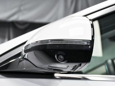 Used 2025 Mercedes-Benz E 450 4MATIC Sedan image 80