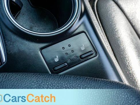 Used 2019 Toyota Camry XSE FWD image 31