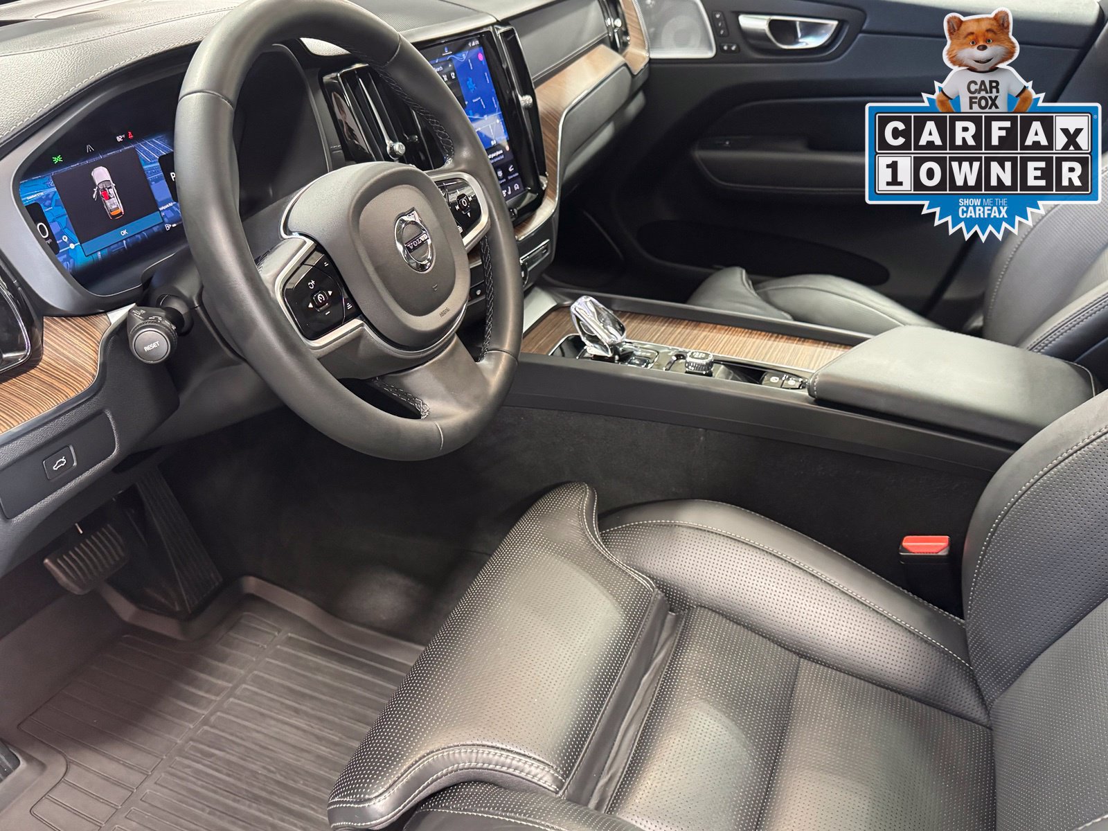 Used 2023 Volvo XC60 B5 Ultimate AWD/4WD image 16