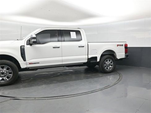 Used 2024 Ford F250 Lariat w/ Lariat Ultimate Package image 7