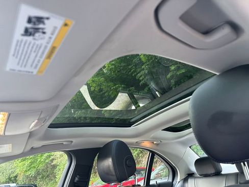 Used 2015 Mercedes-Benz C 300 4MATIC Sedan image 22