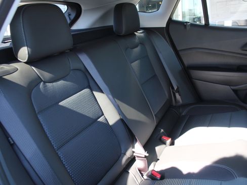 New 2026 Chevrolet Trax LT w/ Driver Confidence Package image 16