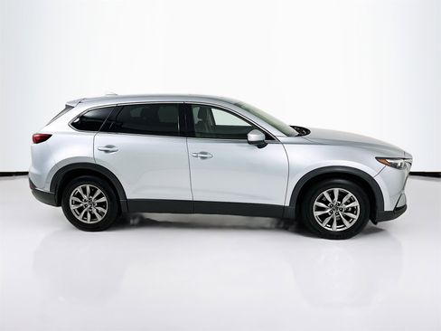 Used 2018 MAZDA CX-9 Touring w/ Touring Premium Package image 9