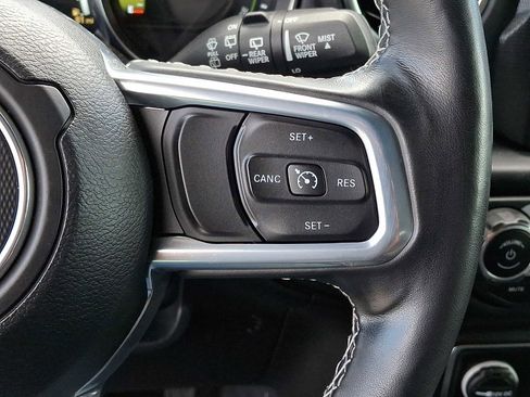 Used 2022 Jeep Wrangler Unlimited Sahara w/ Cold Weather Group AWD/4WD image 23