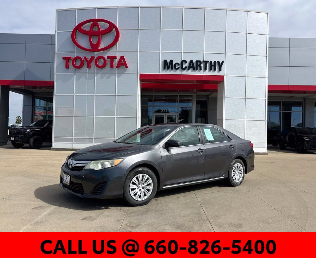Used 2014 Toyota Camry LE FWD image 1