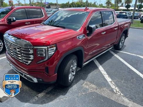 Used 2023 GMC Sierra 1500 Denali w/ Denali Reserve Package AWD/4WD image 3