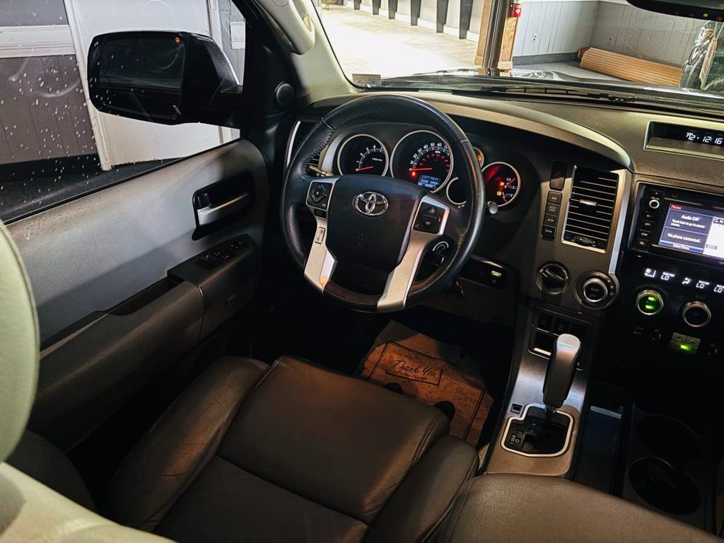 Used 2015 Toyota Sequoia Limited AWD/4WD image 50