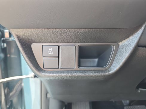 Used 2025 Honda HR-V EX-L image 23