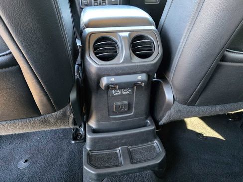 Used 2019 Jeep Wrangler Unlimited Sahara w/ Quick Order Package 24M Moab image 17