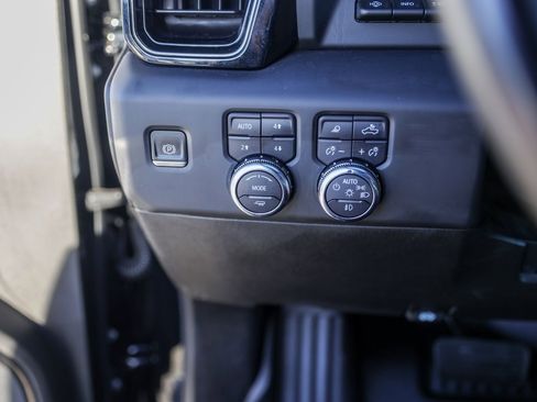 Used 2024 GMC Sierra 3500 AT4 w/ AT4 Premium Plus Package image 18