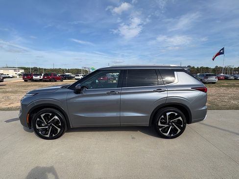 Used 2024 Mitsubishi Outlander SEL image 5