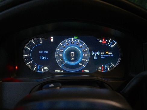 Used 2019 Cadillac Escalade Luxury image 18