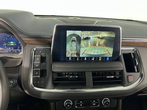 Used 2024 Chevrolet Tahoe High Country w/ Premium Package image 16