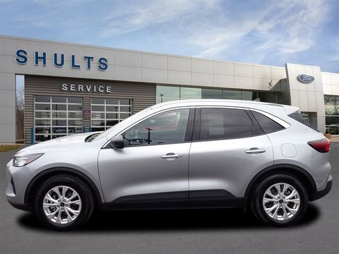 Certified 2023 Ford Escape Active w/ Cold Weather Package image 2